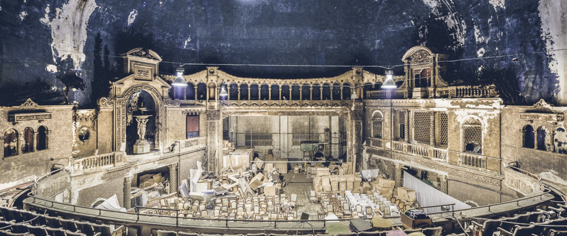 The Theatrical Wonders of Brooklyn, NY: A Guide to the Largest Seating Capacity